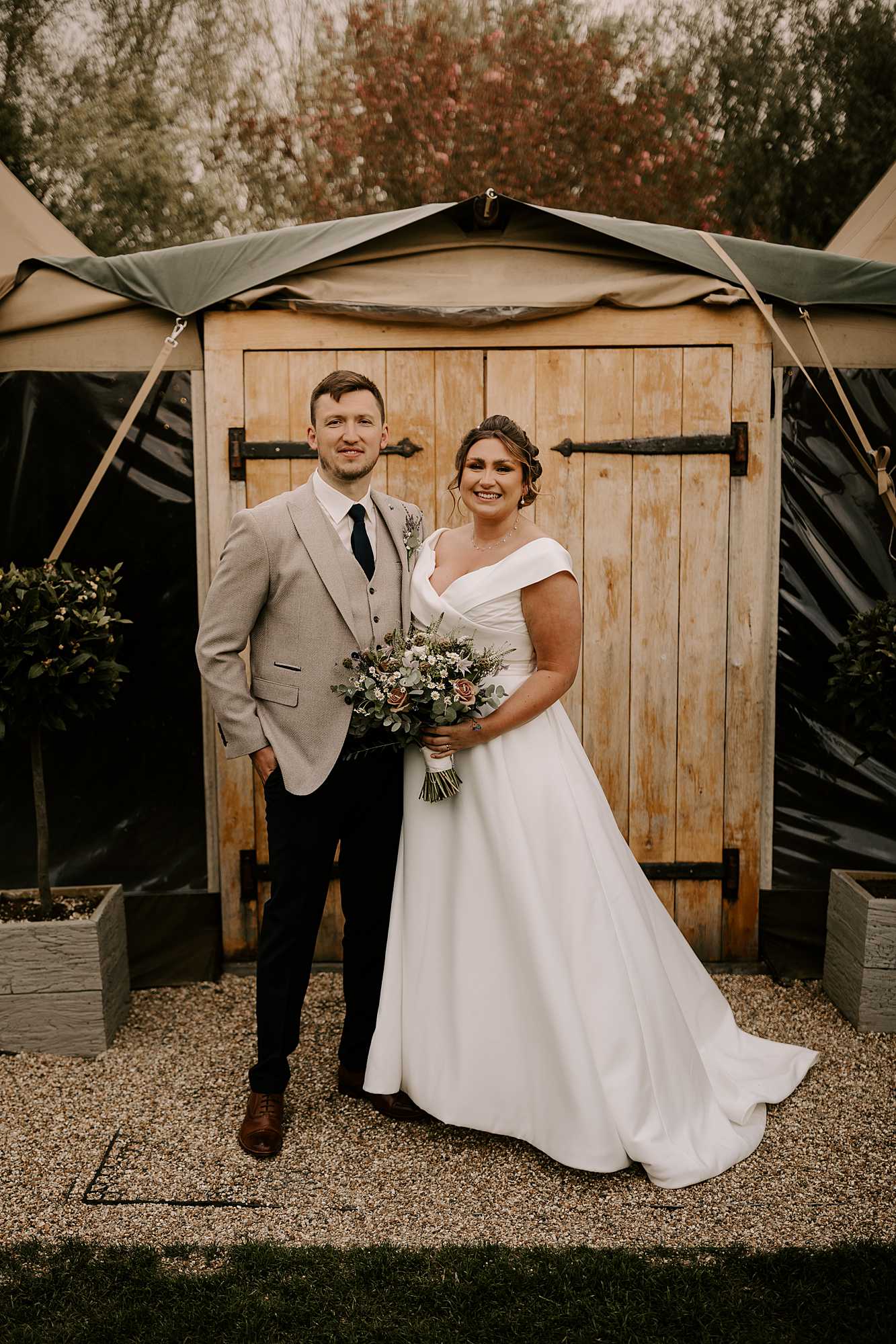 Lucy and Justin's gorgeous wedding at The Gardens in Yalding