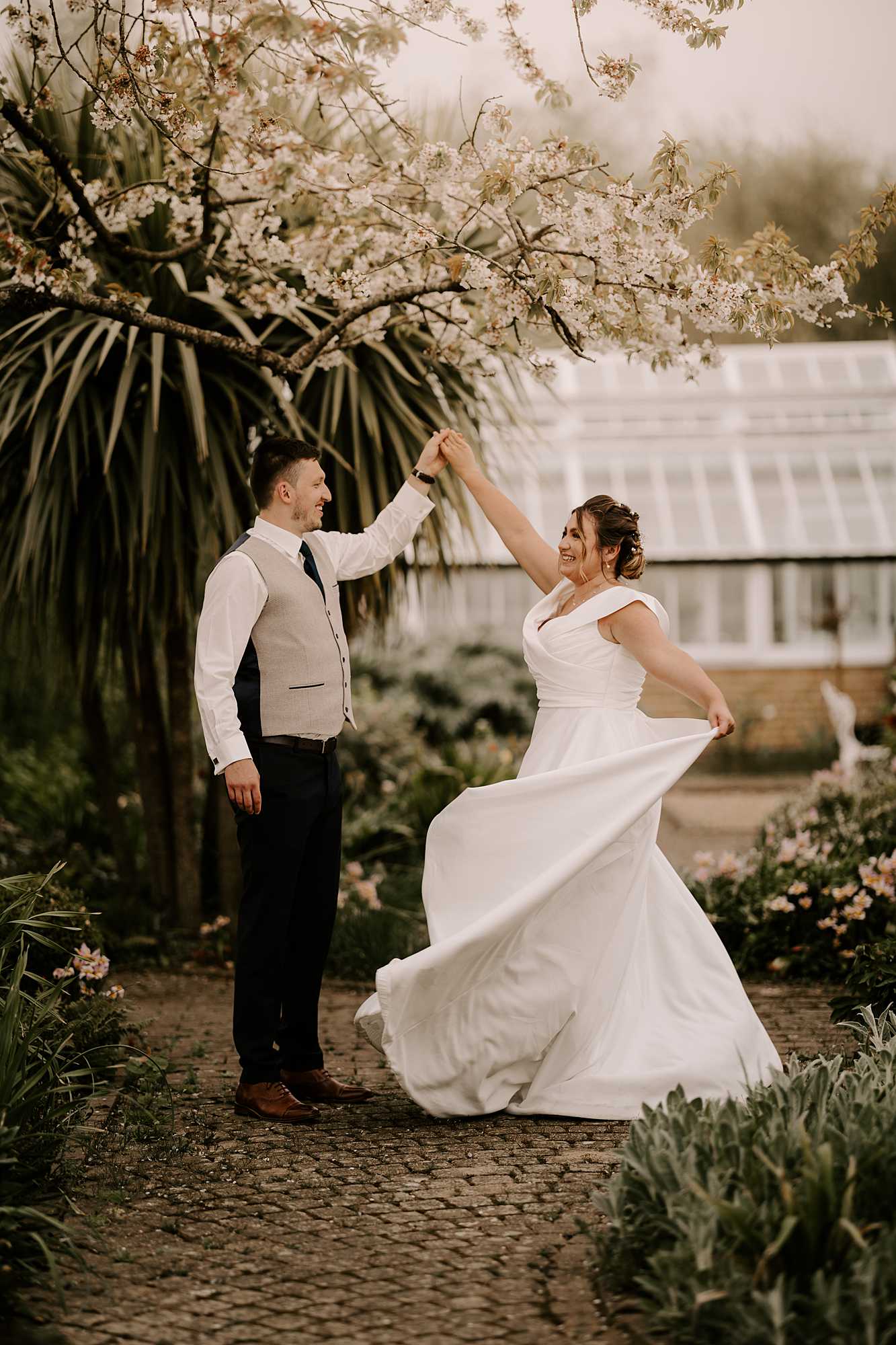 Wedding at The Gardens in Yalding with Lucy and Justin