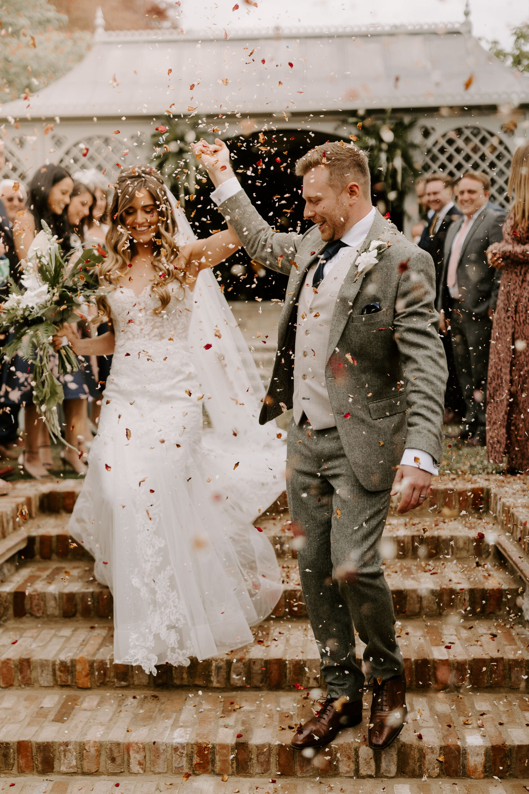 Sarah and Chris's stunning wedding at Port Lympne was beautiful, elegant, and incredibly fun, which included an AMAZING Safari halfway through the day.
