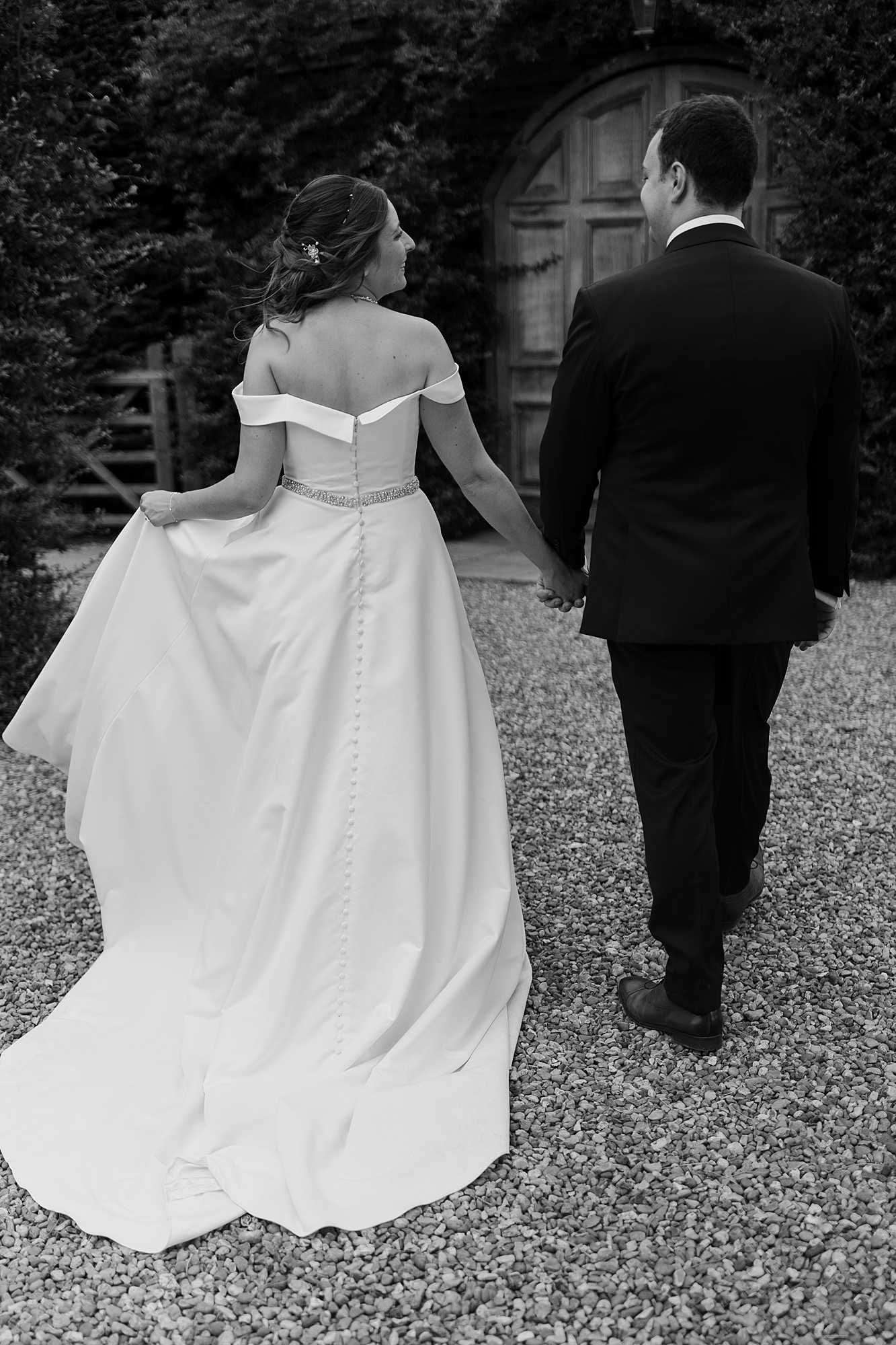 Summer wedding at Winters Barns with Leah and Nick